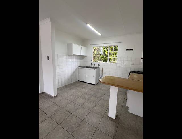2 BEDROOM APARTMENT RENTED IN BOKSBURG WEST
